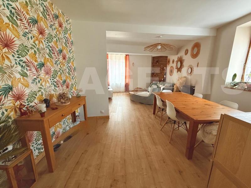 Maison de village - 160 m² - 7 pièces