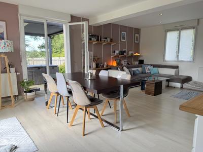 Maison - 102 m² - 5 pièces