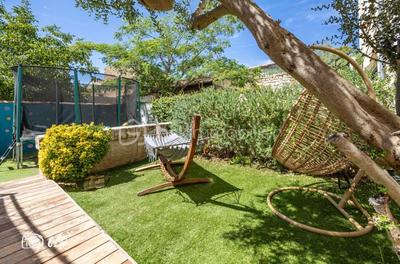 Maison de maîtres - 240 m² - 7 pièces