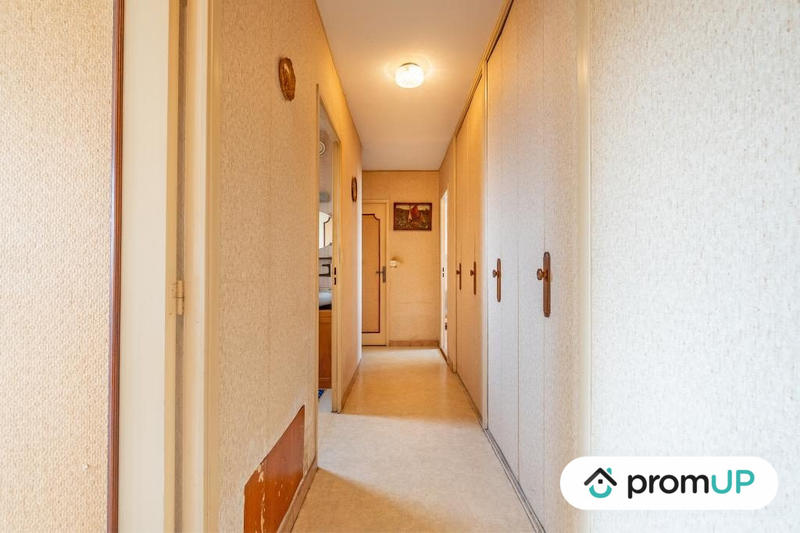 Appartement - 90 m² - 5 pièces