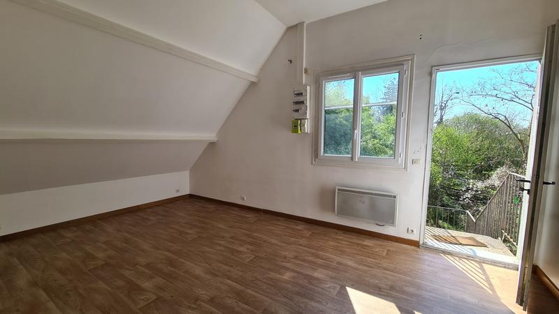 Maison - 285 m² - 13 pièces