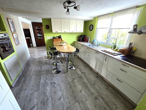 Maison - 120 m² - 6 pièces