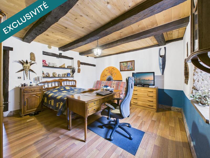 Maison - 93 m² - 5 pièces