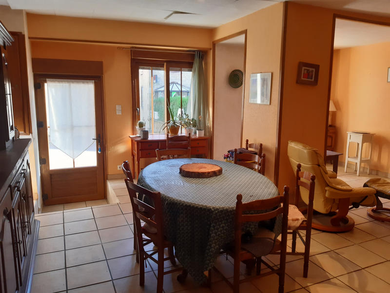 Maison - 195 m² - 7 pièces