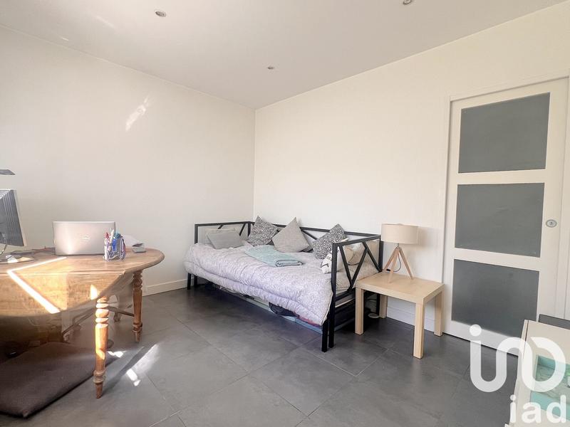 Maison - 214 m² - 8 pièces