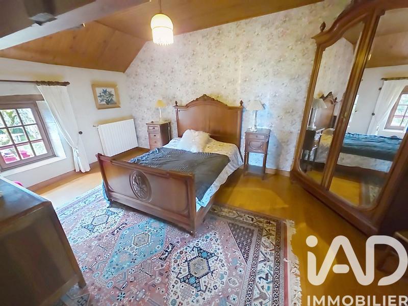 Maison - 200 m² - 7 pièces