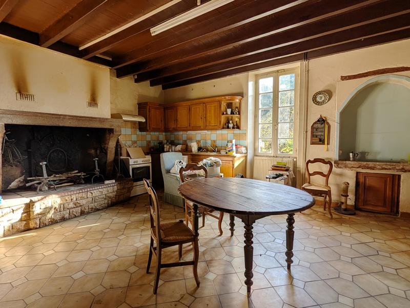 Maison en pierre - 268 m² - 7 pièces