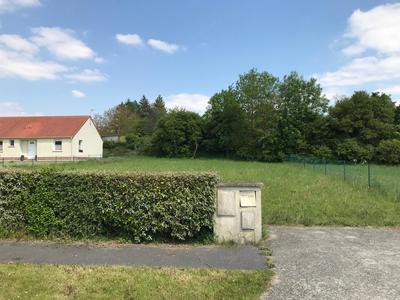 Terrain constructible - 939 m²