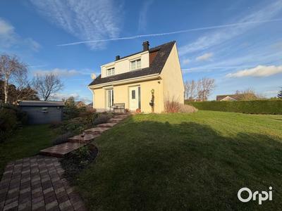 Maison - 90 m² - 4 pièces