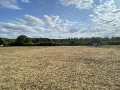 Terrain constructible - 700 m²