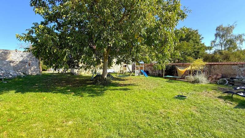 Maison - 111 m² - 5 pièces