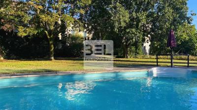 Mas - 310 m² - 10 pièces