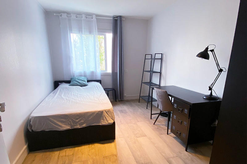 Appartement - 117 m² - 6 pièces