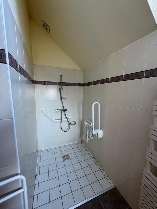 Maison - 175 m² - 8 pièces