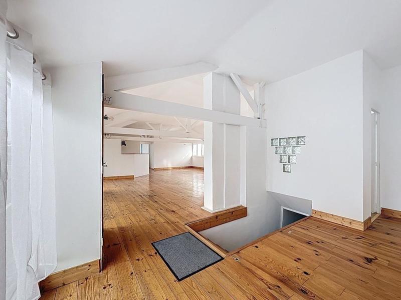 Appartement - 145 m² - 5 pièces