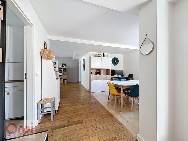 Appartement - 101 m² - 4 pièces