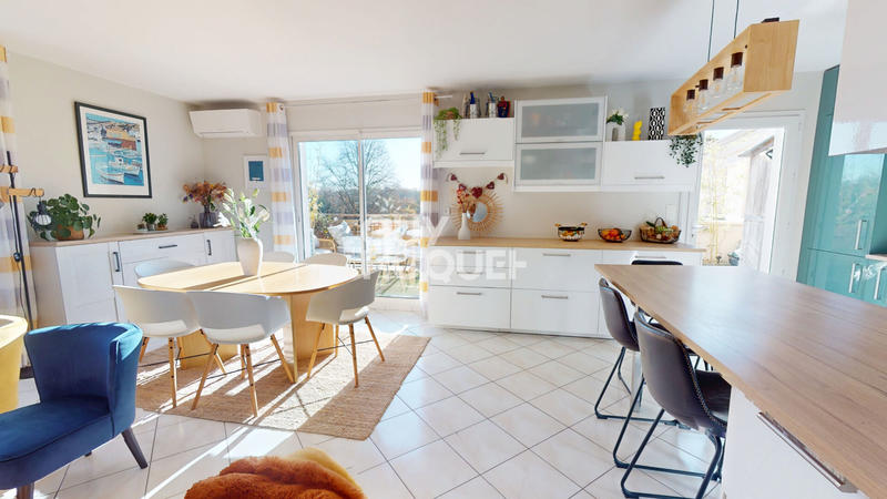 Appartement - 92 m² - 5 pièces