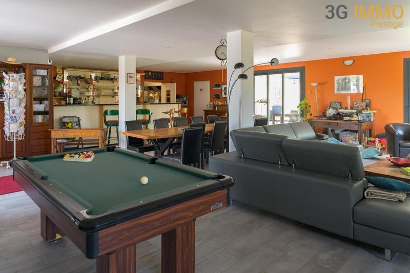 Maison chambre d'hôtes - 540 m² - 15 pièces