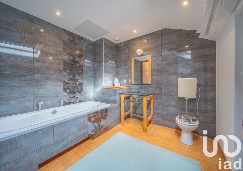 Maison de ville - 136 m² - 5 pièces