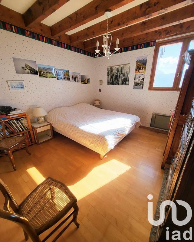 Maison - 200 m² - 10 pièces