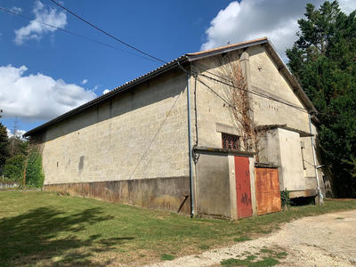 Parking / Garage - 315 m²