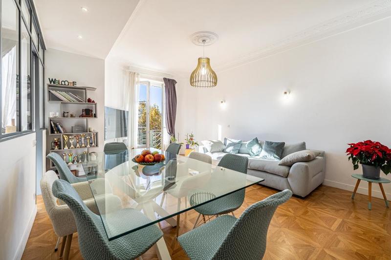 Appartement - 97 m² - 4 pièces