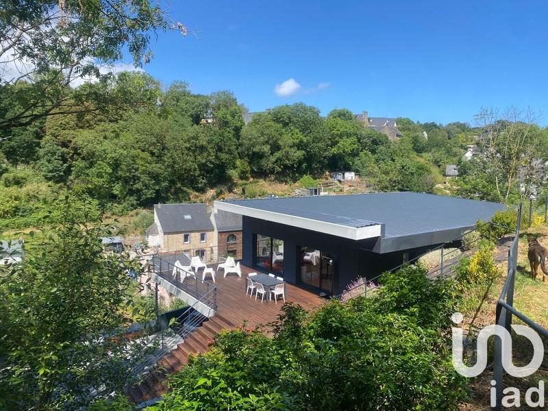 Maison - 180 m² - 6 pièces