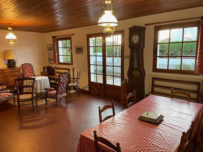 Maison - 120 m² - 7 pièces