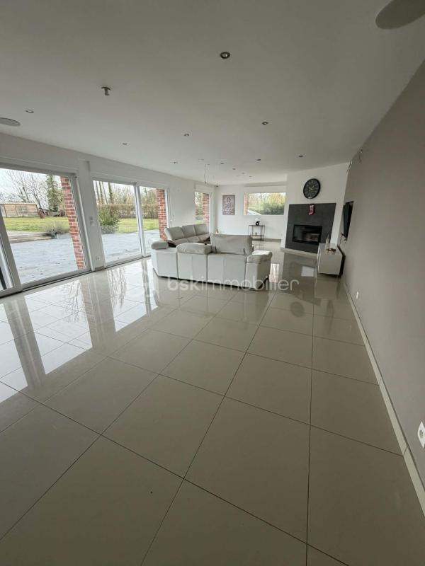 Villa - 280 m² - 7 pièces