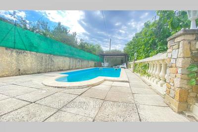 Maison - 160 m² - 7 pièces