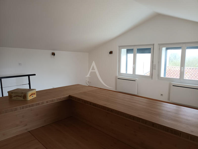 Maison - 88 m² - 3 pièces
