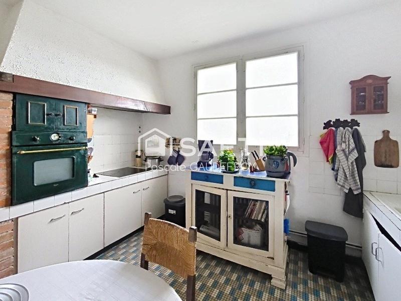 Maison - 270 m² - 9 pièces