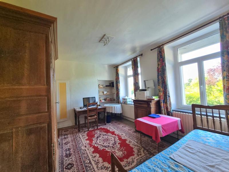 Maison - 310 m² - 10 pièces