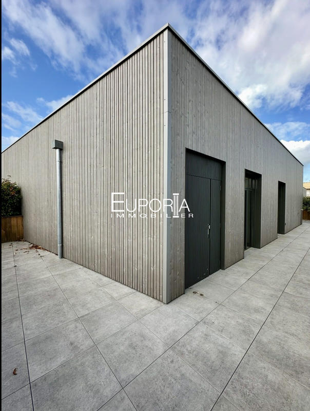 Appartement - 121 m² - 5 pièces