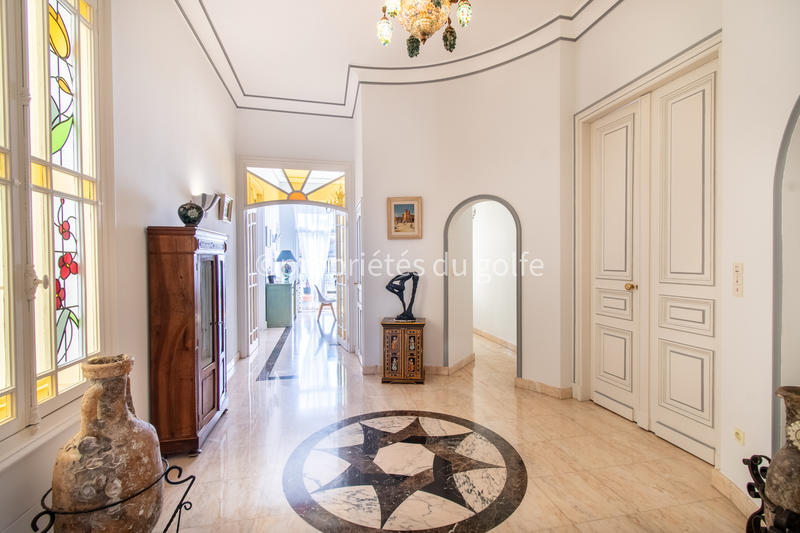 Appartement - 254 m² - 6 pièces