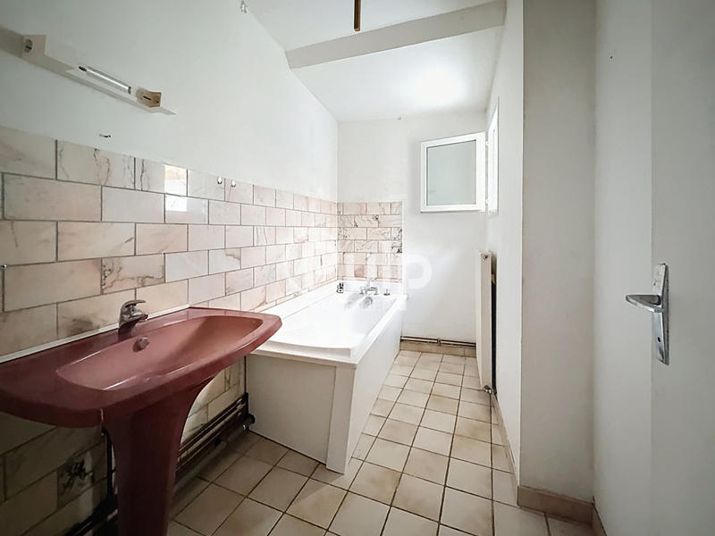 Immeuble - 273 m² - 15 pièces