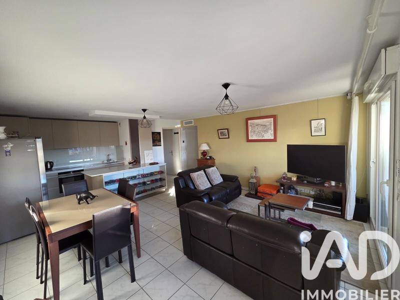 Appartement - 67 m² - 3 pièces