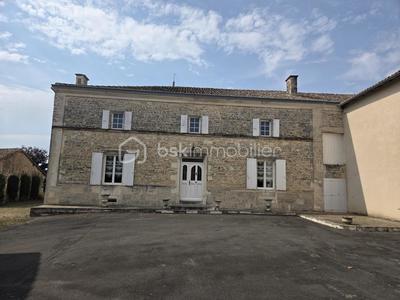 Maison de maîtres - 210 m² - 7 pièces