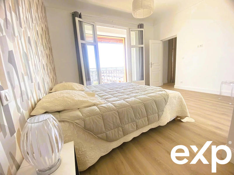 Appartement - 96 m² - 3 pièces