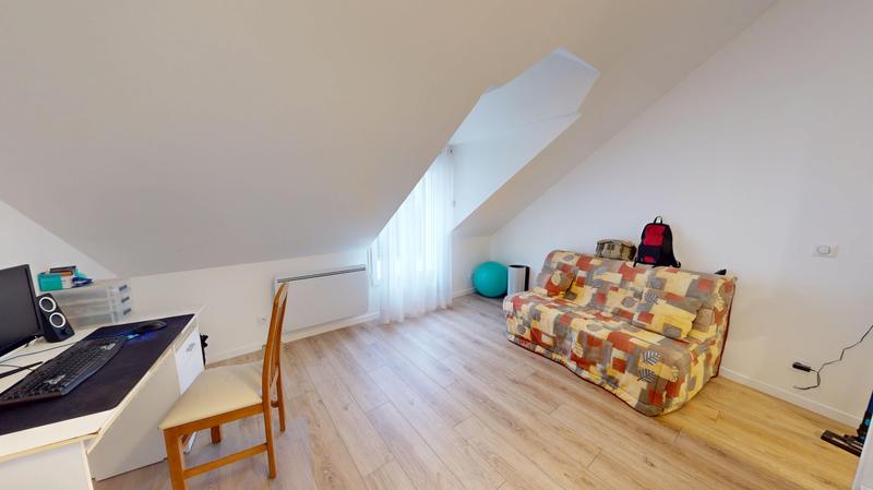 Maison - 93 m² - 4 pièces