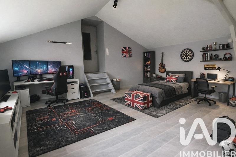 Maison - 144 m² - 7 pièces