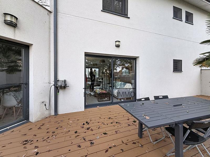 Maison - 105 m² - 4 pièces