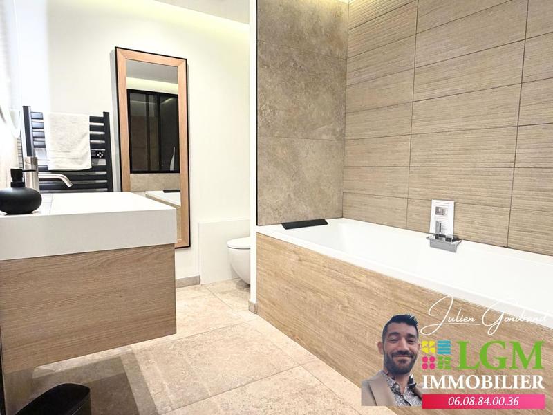 Loft - 63 m² - 4 pièces