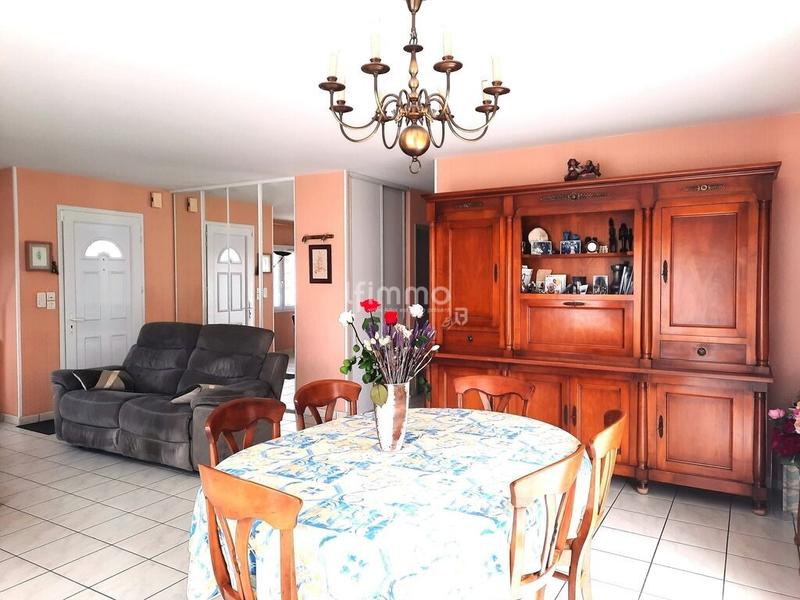 Maison - 138 m² - 5 pièces