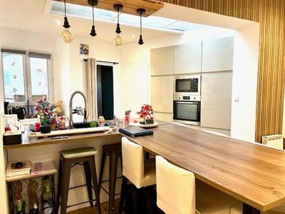 Maison - 120 m² - 6 pièces