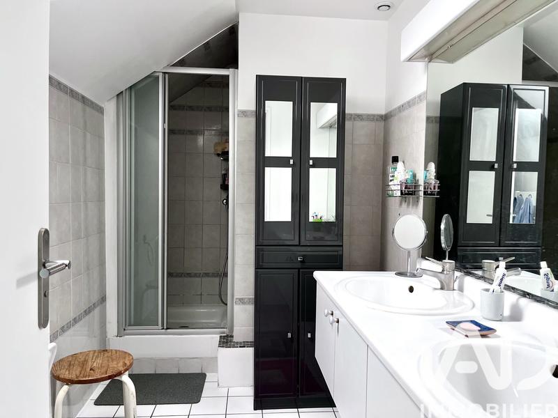 Maison - 117 m² - 7 pièces