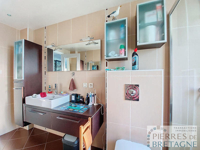 Maison - 210 m² - 8 pièces