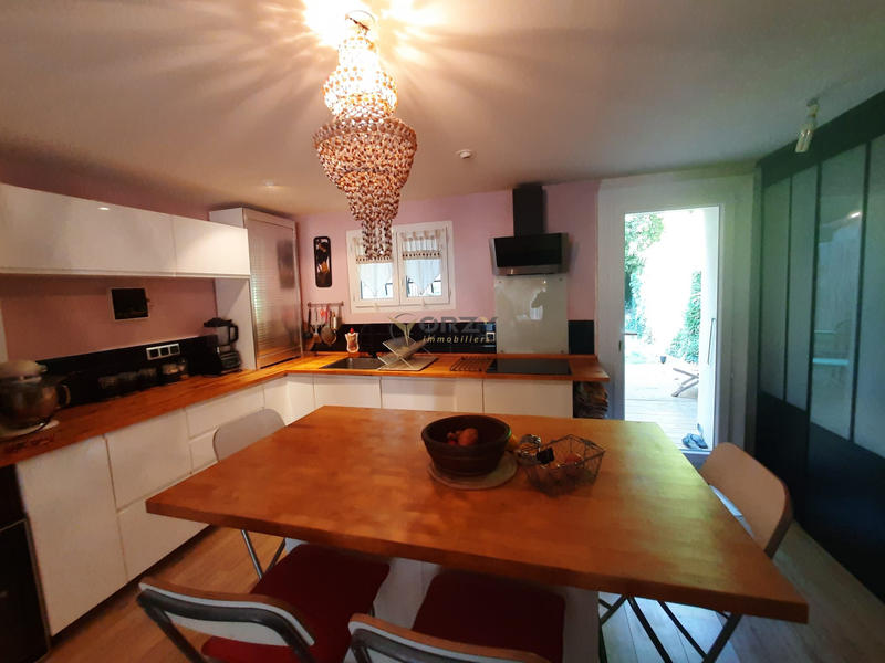Maison - 99 m² - 4 pièces