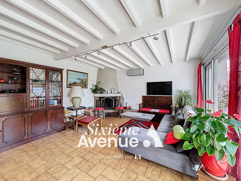 Maison - 101 m² - 4 pièces