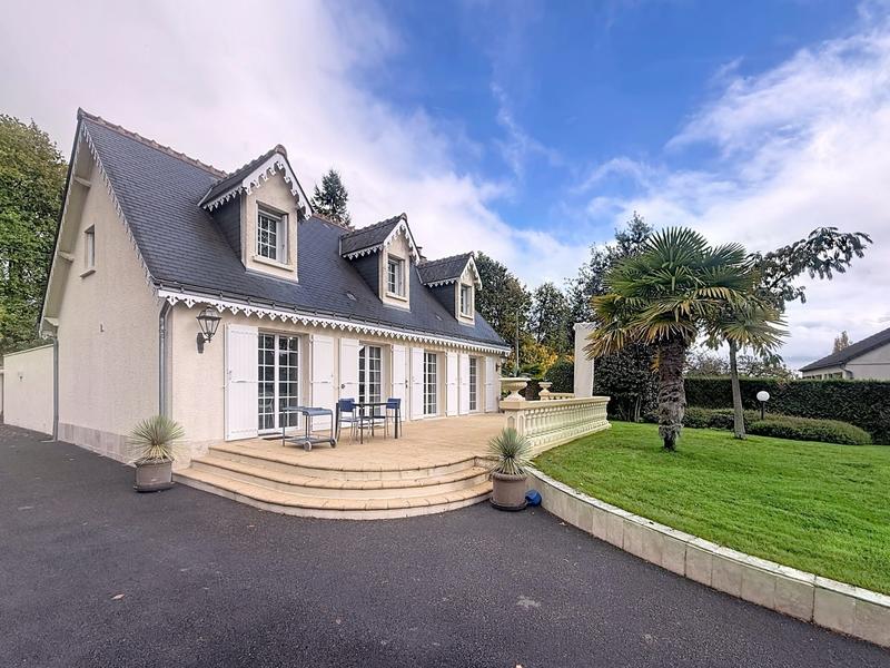 Maison - 111 m² - 5 pièces